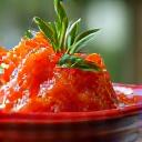 Aliments fermentés modernes comme le kimchi français et le kombucha de cépages